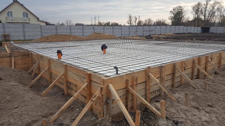 Фундамент та плита основи підлоги. Жовтень 2018.