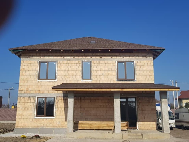 Задній фасад. Коробка закінчена. 2019