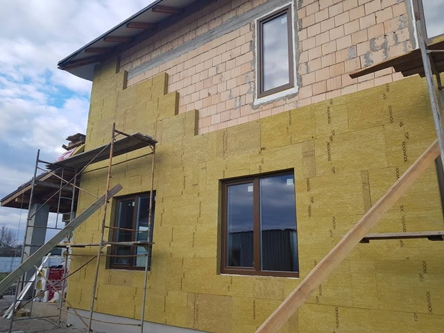 Облицювання фасадів мінватою