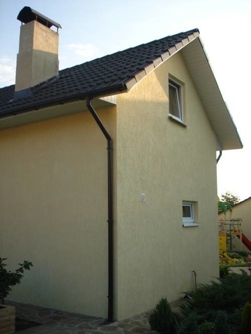 Дачний будиночок бічний фасад