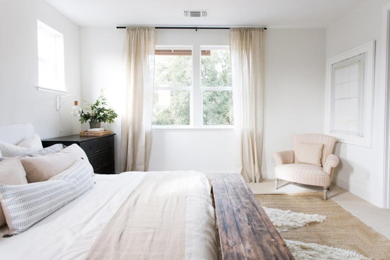 інтер'єр в скандинавському стилі для спальні в будинку 145 м2