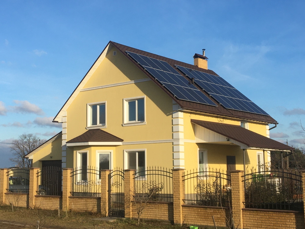 Головний фасад