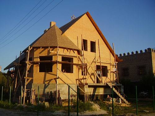 Під час реконструкції березень