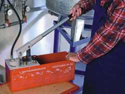 монтаж водяної теплої підлоги під ламінат