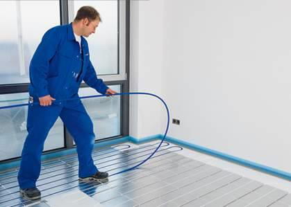 укладання труб в систему теплої підлоги