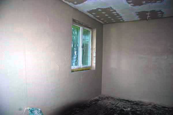 Штукатурим стены