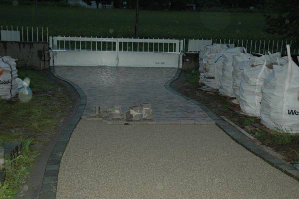 Заканчиваем подьездную дорогу