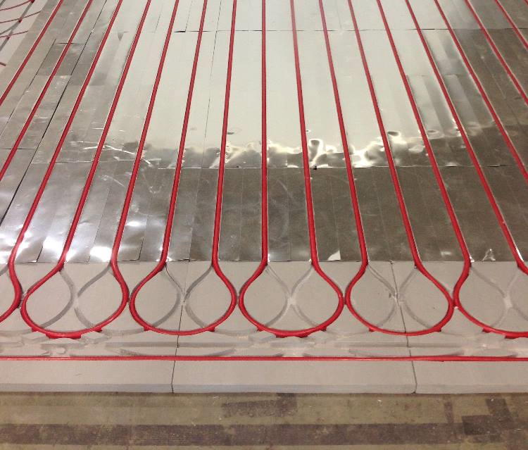 тепла підлога в дерев'яному будинку